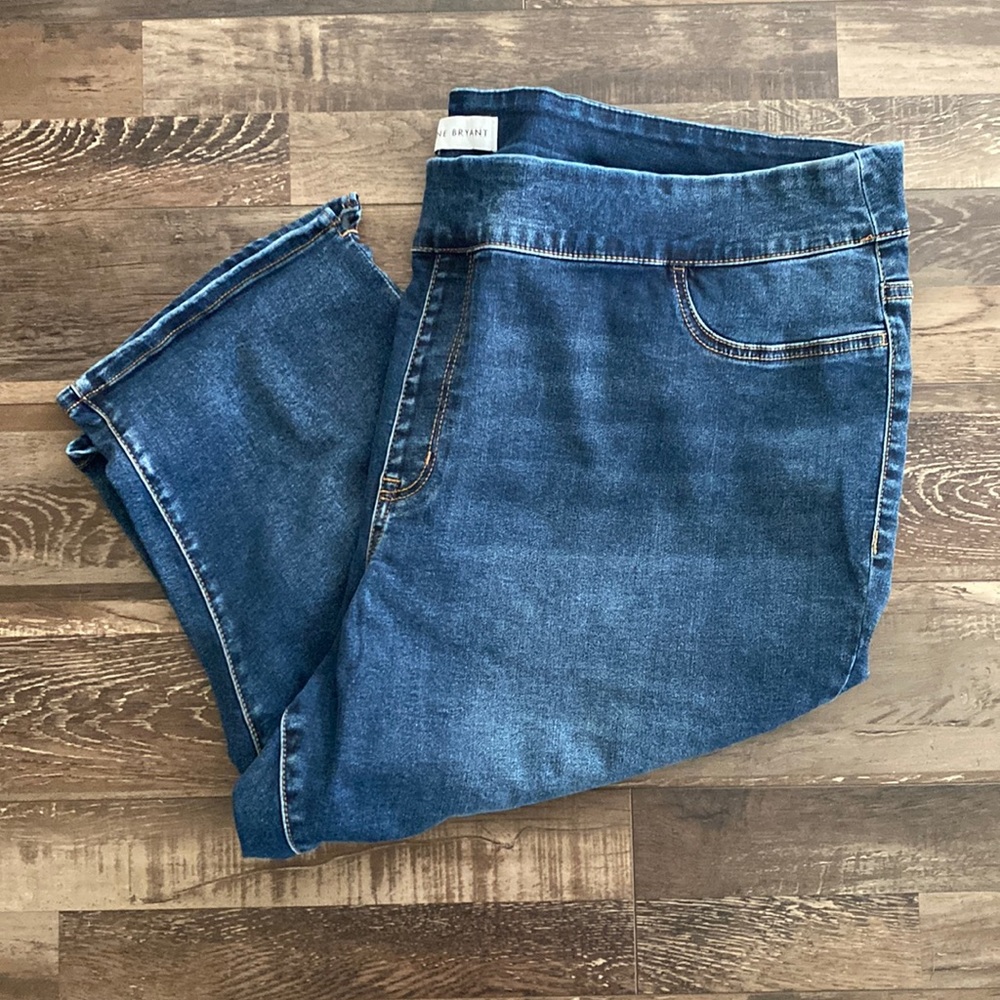 Lane Bryant Pull On Capri